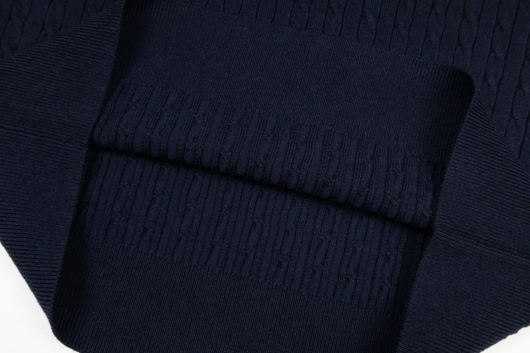 P190 POLO Classic LOGO embroidery Solid color business casual pullover round neck wool knitted sweater short sleeves, inspired by the 1980s retro Original fabric Official same style Customized same vat dyed fabric Very comfortable to the touch Latest brick cabinet synchronization for spring and summer Fashionable and personalized Super versatile and good-looking Very suitable for both men and women A must-have style Tag Collar label Washed wheat Complete with three standards Color: royal blue Size: M-3XL